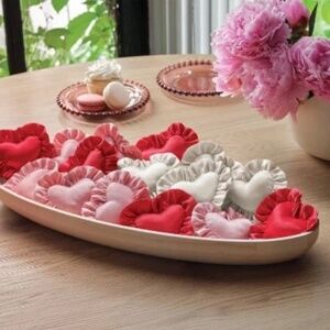 NWT Threshold Valentine's Day Heart Fillers Red Pink White Ruffle